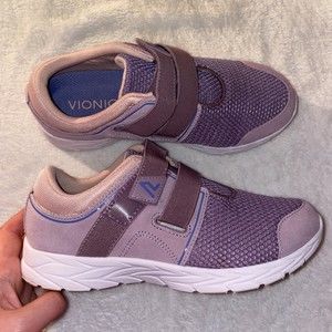 Vionic womens Brisk Ema sneaker purple slip on leisure purple shoe 6.5 wide